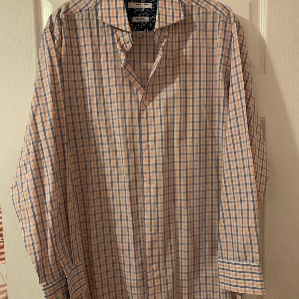Men’s Isaac Mizrahi slim fit button down shirt